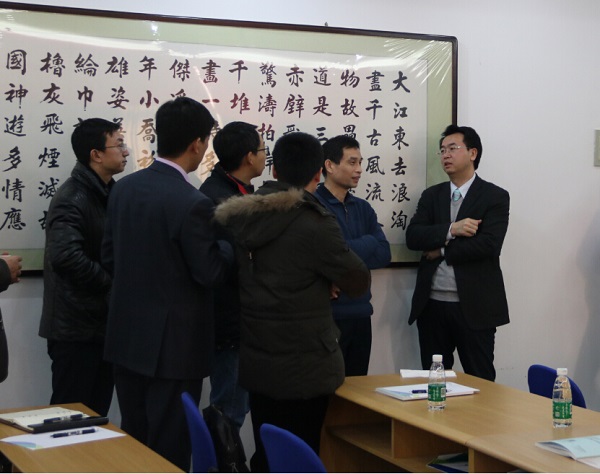 山東省眼科醫院高華教授與專家學員討論交流